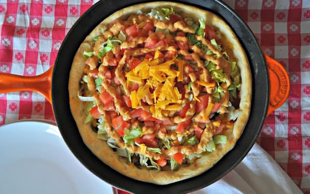 Recipes That Give Pizza Night a Fun Twist