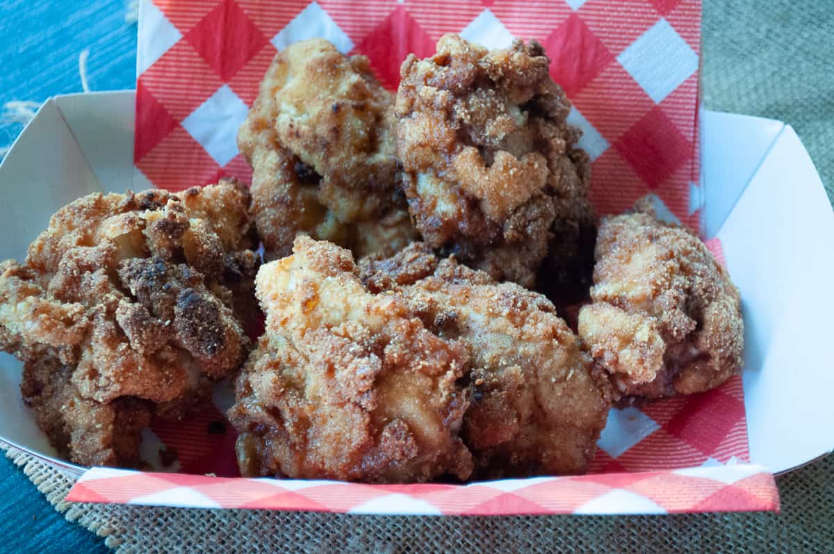Lunch basket stuffed with gluten-free low carb fried chicken.