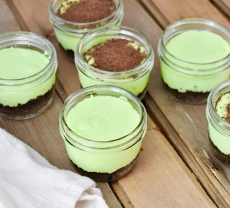 Dessert in jars, perfect for lunches.