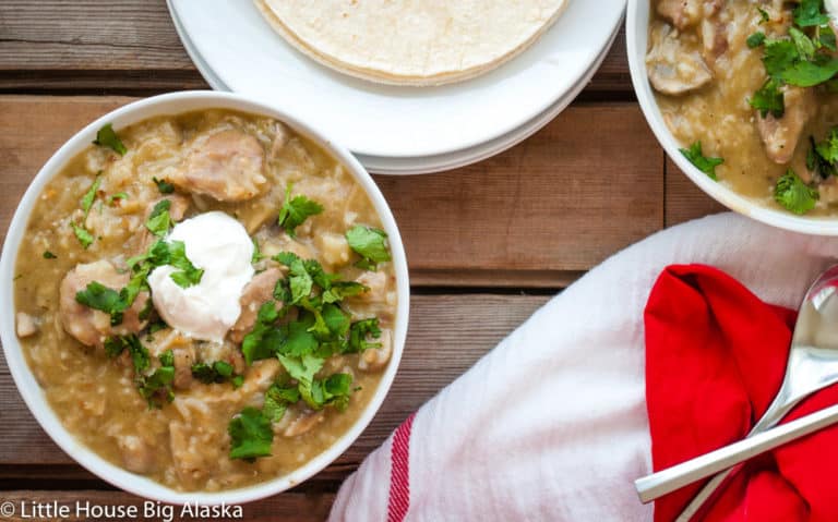 Dinner is on with this Easy Chile Verde Recipe!