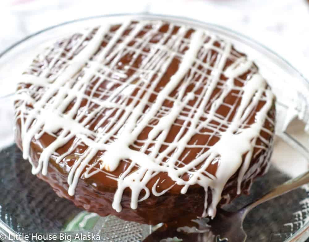 Top side view of a schichttorte.