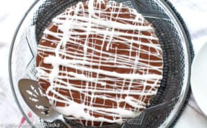 Top view of a whole schichttorte.