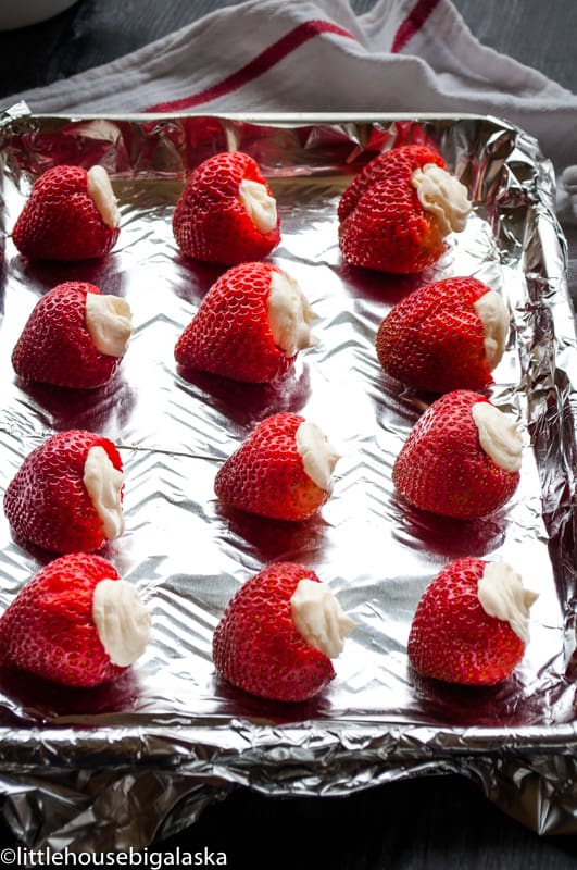 cheesecake stuffed strawberries