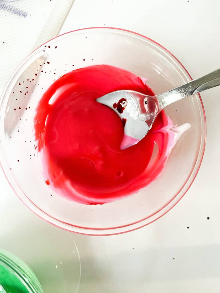 How to make red frosting, icing, or glaze!