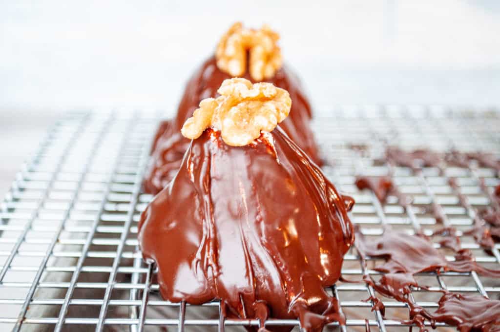 Walnut Whirl, too much chocolate, melting meringue.