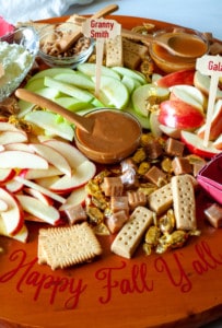 The apple pie dessert charcuterie board is ready to be served.