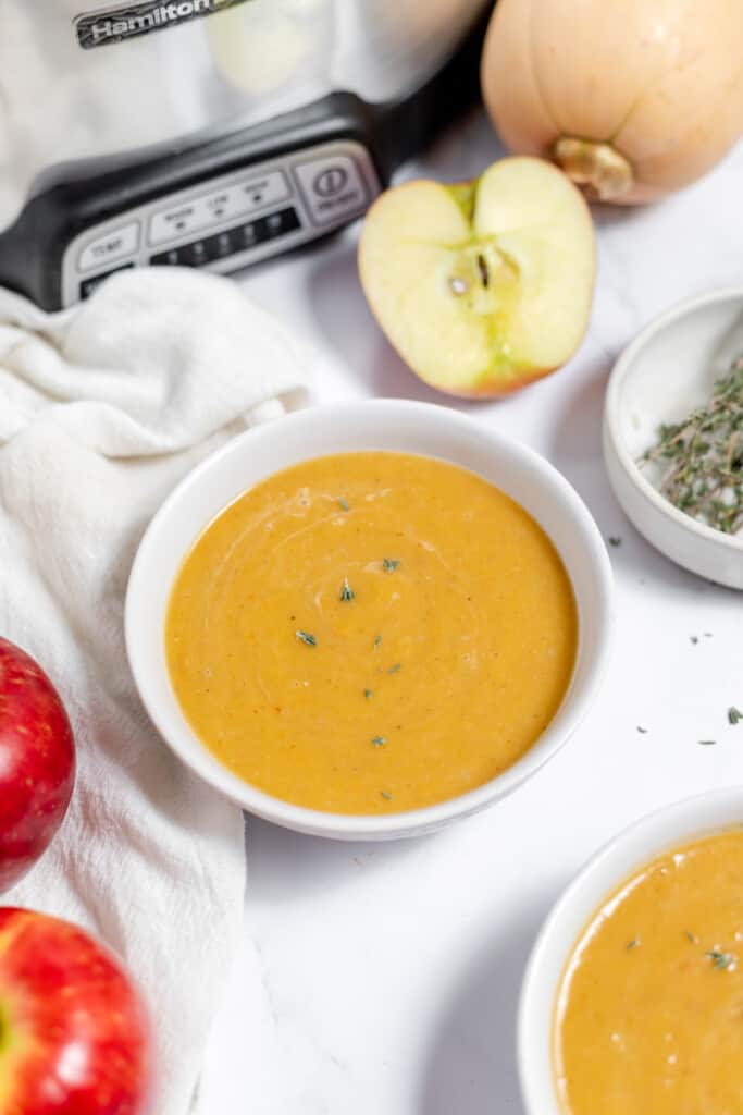 Instant pot pumpkin soup with apples and spices.