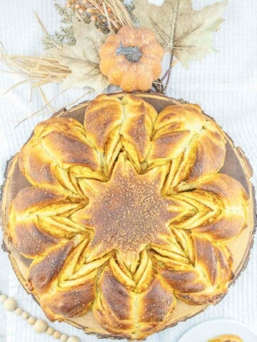 Seasonal Pumpkin Star bread